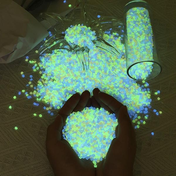 1) 材料: プラスチック 2) サイズ: 3mm-5mm (0.12インチ-0.2インチ) 3) アイテム数量: 1000ピース/ロット 注意: 1.写真に実際のサイズが表示されていないことにご注意